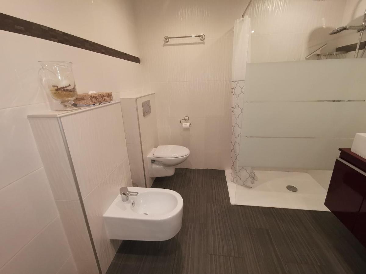 Villa Flora Superior Apartment كابريس المظهر الخارجي الصورة